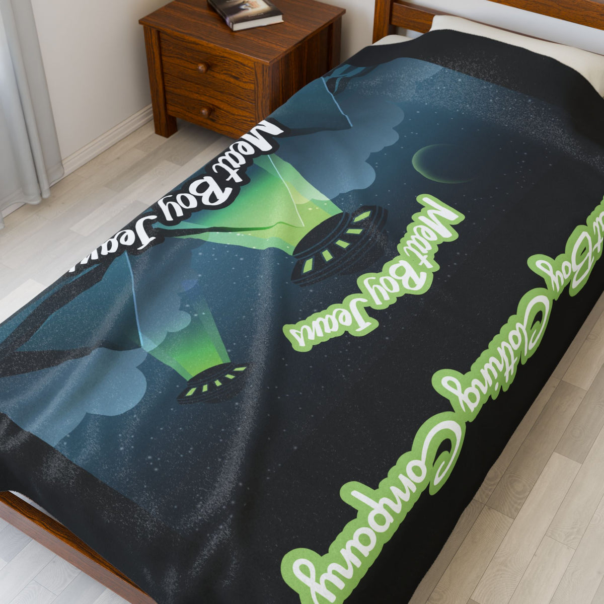 Green UFO Velveteen Plush Blanket